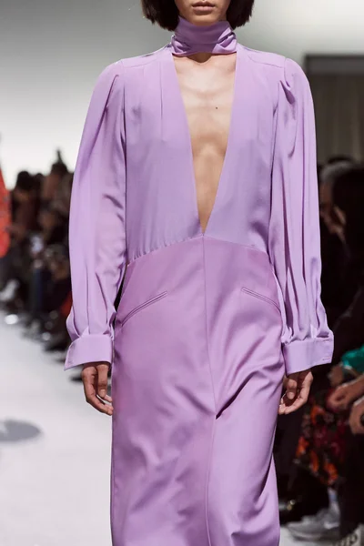 Look 26